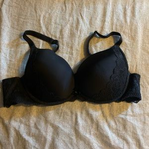 NWOT: Black lace push up bra
